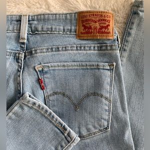 LEVI 710 | mid-rise | super skinny stretch | Ontario spring light wash | 26x28